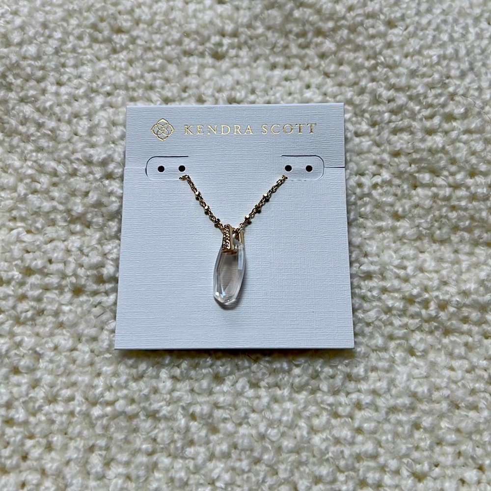 🆕New with tags: Kendra Scott Camila Pendant Necklace in gold (clear glass)